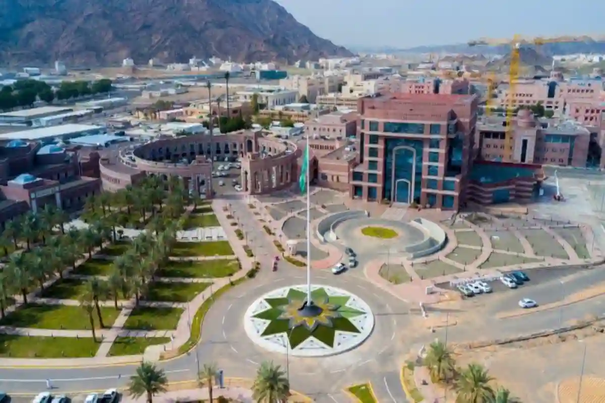 «لا تفوّت فرصة العمر»… جامعة طيبة تفتح باب منحة “ادرس في السعودية”